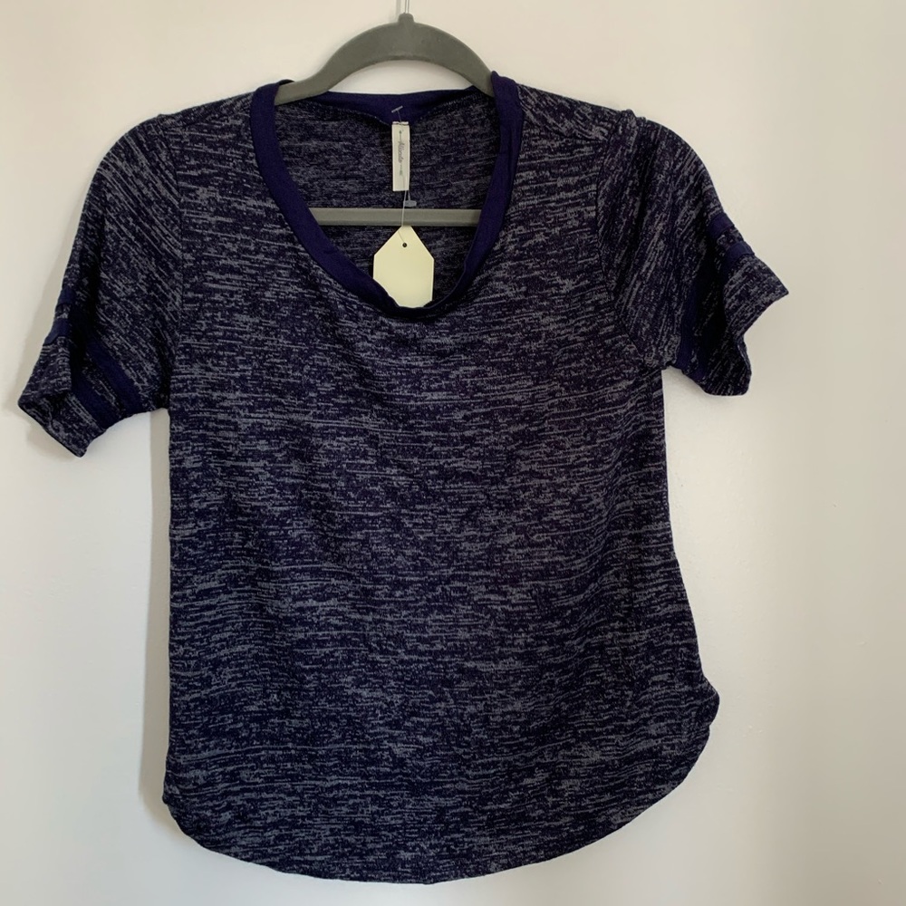 🍍🍍Blue and Gray Soft Top (3 For $25)